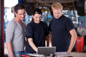 Auto parts software for managing installation & repair services