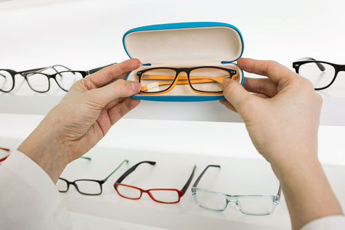 Optical frame inventory software helps person managing eyewear inventory